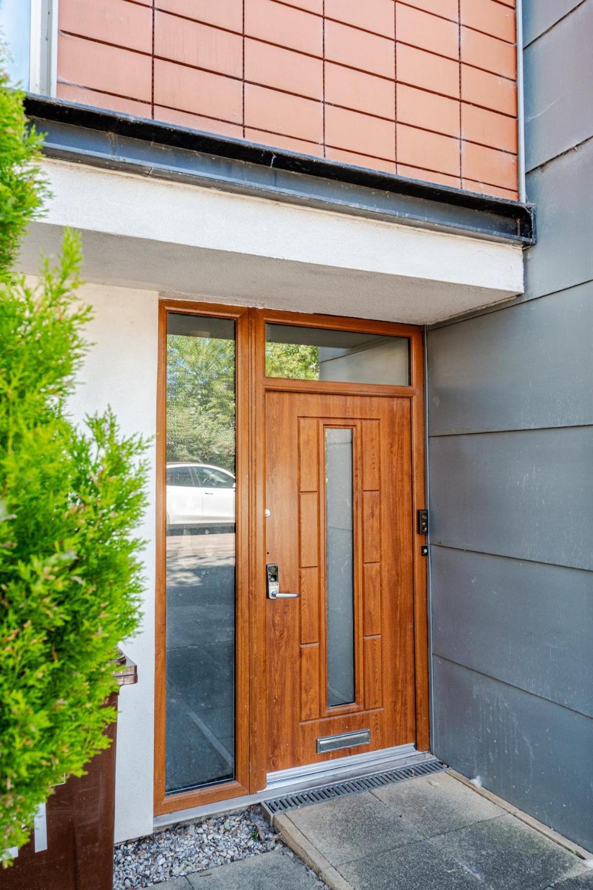 Comfortable 3-Storey House With Free Car Parking Mánchester Exterior foto