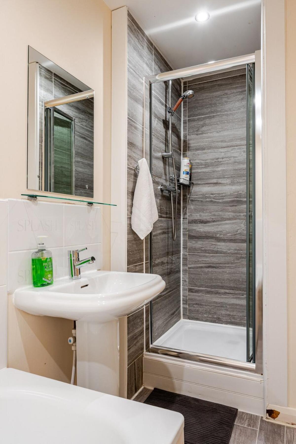 Comfortable 3-Storey House With Free Car Parking Mánchester Exterior foto